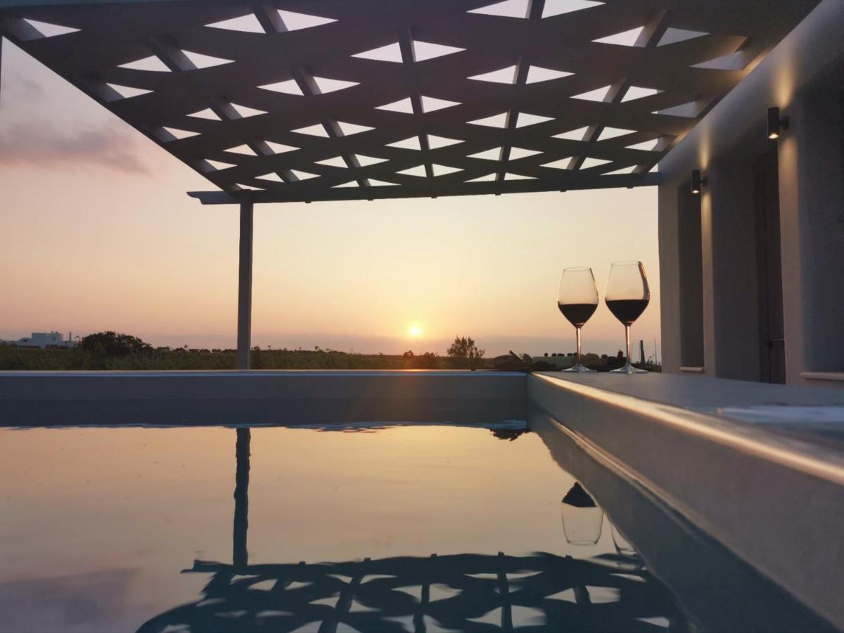 Melivoia House Collection - Private Jacuzzi Villas Foinikia  ภายนอก รูปภาพ